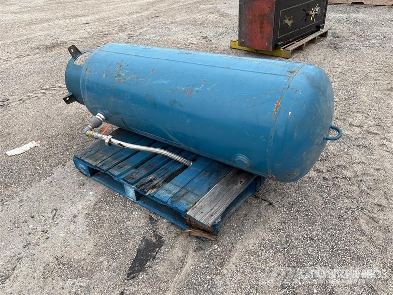 Manchester 120 gal Air Compressor Tank Compressors