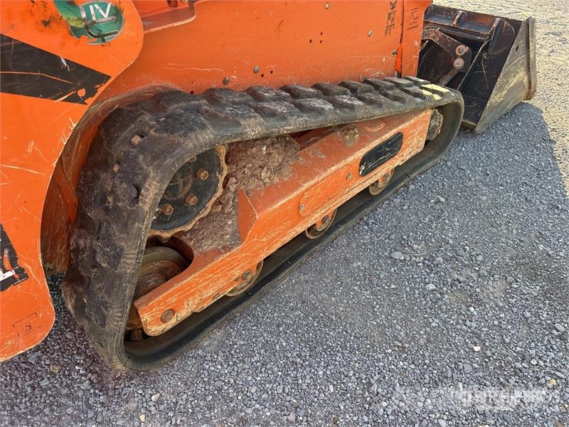 Manitou 1050RT Compact Track Loader Carregadoras de direcção deslizante