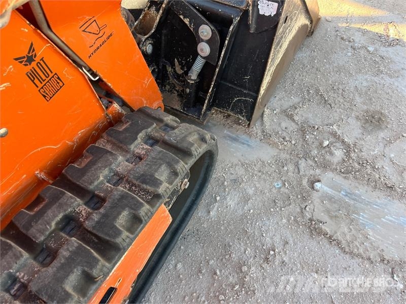 Manitou 1050RT Compact Track Loader Kompaktlaadurid