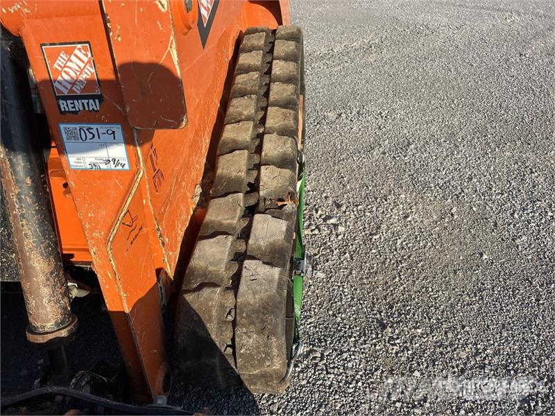 Manitou 1050RT Compact Track Loader Carregadoras de direcção deslizante