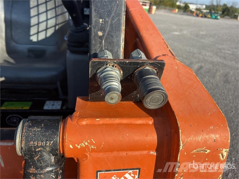 Manitou 1050RT Compact Track Loader Carregadoras de direcção deslizante