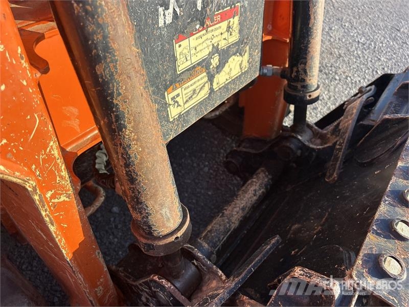 Manitou 1050RT Compact Track Loader Carregadoras de direcção deslizante