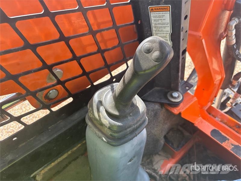 Manitou 1350RT Compact Track Loader (Inoperable) Kompaktlaadurid
