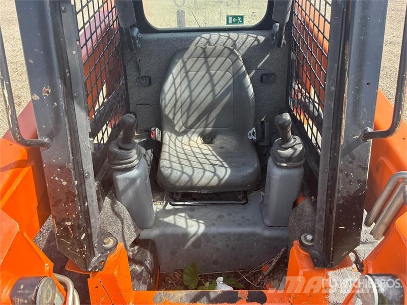 Manitou 1350RT Compact Track Loader (Inoperable) Kompaktlaadurid