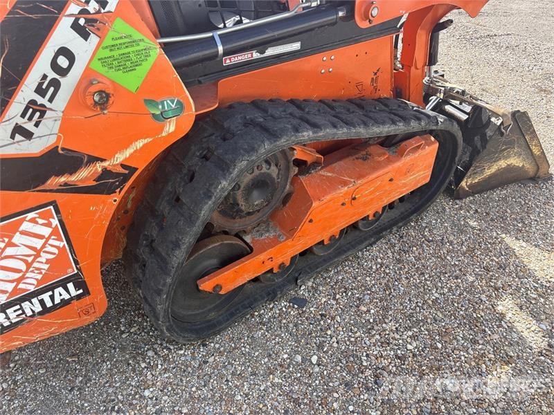 Manitou 1350RT Compact Track Loader (Inoperable) Kompaktlaadurid