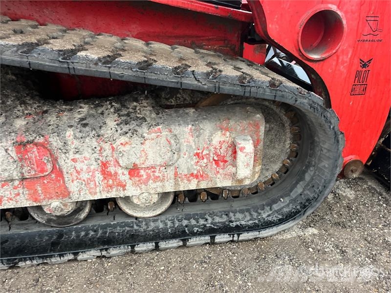 Manitou 2550RT Two-Speed High Flow Compact Track Loader Kompaktlader