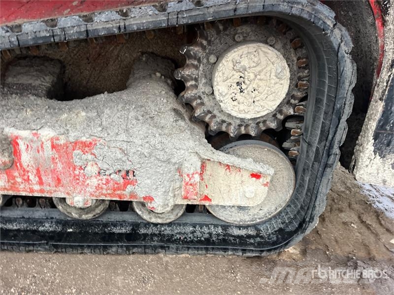 Manitou 2550RT Two-Speed High Flow Compact Track Loader Kompaktlader