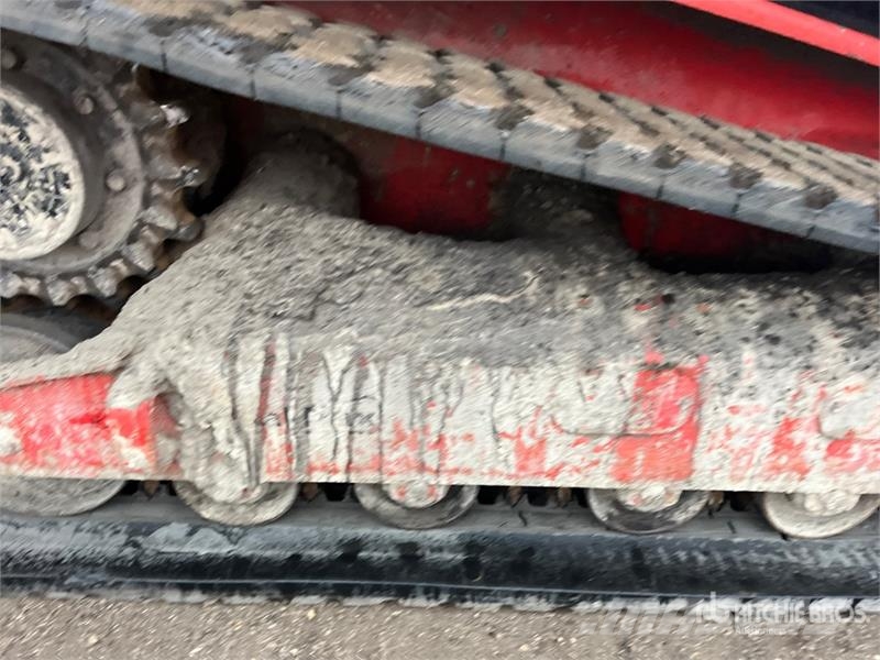 Manitou 2550RT Two-Speed High Flow Compact Track Loader Kompaktlader