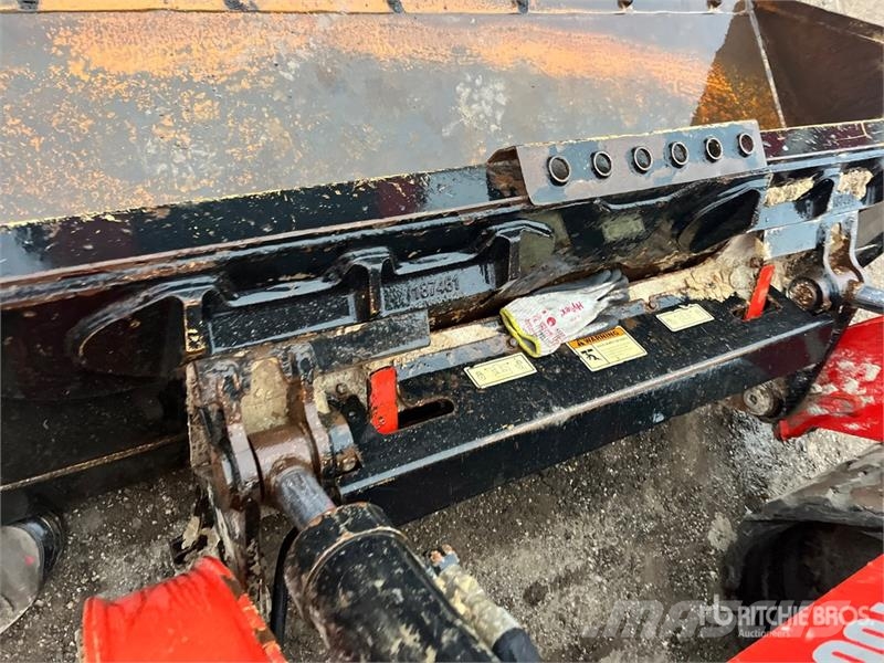 Manitou 2550RT Two-Speed High Flow Compact Track Loader Kompaktlader