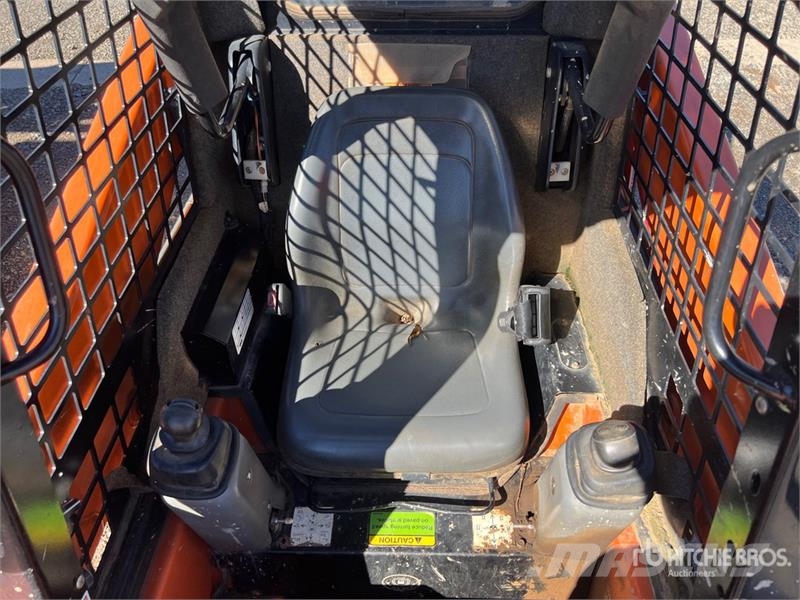 Manitou RT105 GEHL Compact Track Loader Kompaktrakodók
