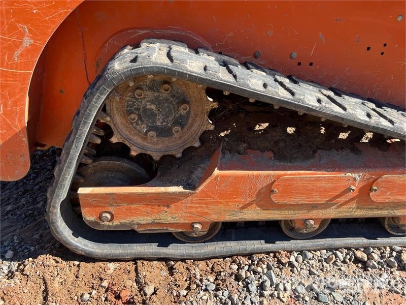 Manitou RT105 GEHL Compact Track Loader Kompaktrakodók