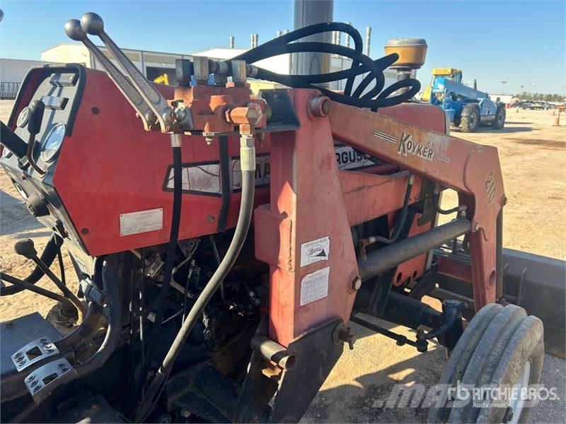 Massey Ferguson 271 2WD Utility Tractor Tractores compactos