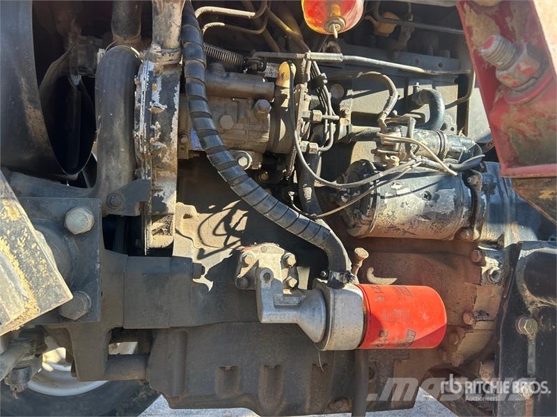 Massey Ferguson 271 2WD Utility Tractor Tractores compactos