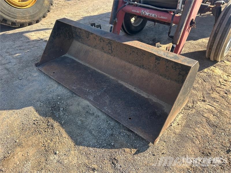 Massey Ferguson 271 2WD Utility Tractor Tractores compactos