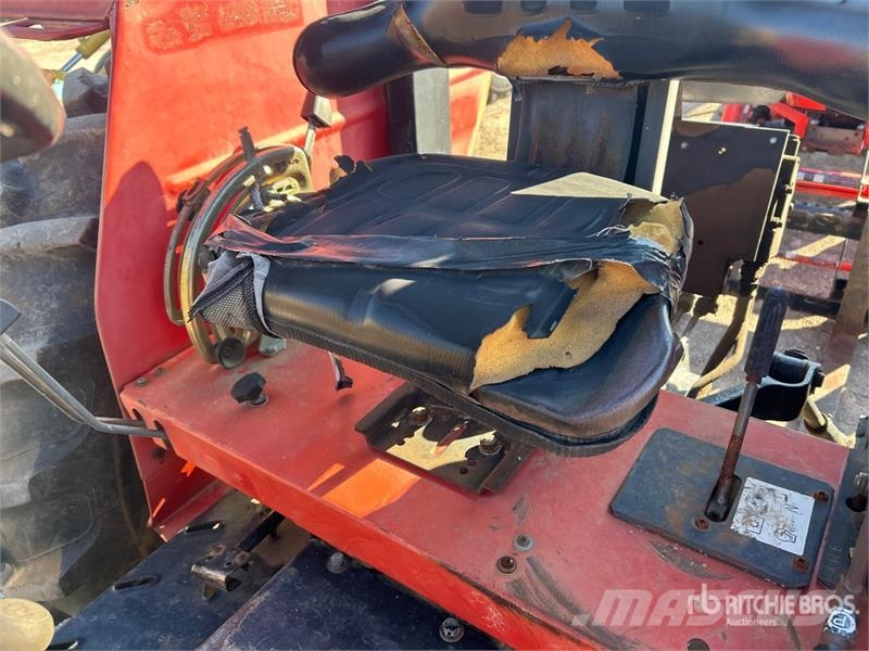 Massey Ferguson 271 2WD Utility Tractor Tractores compactos