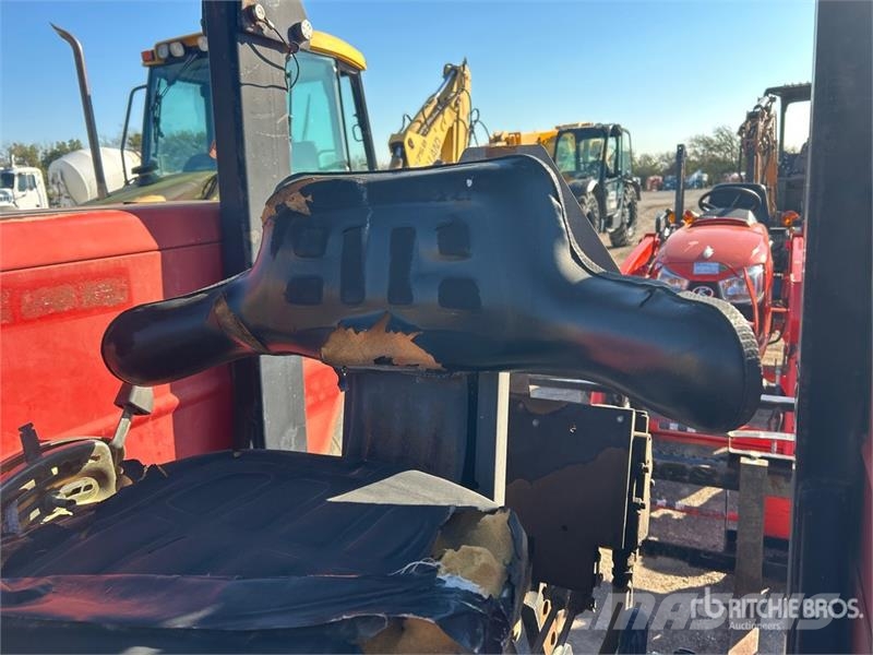 Massey Ferguson 271 2WD Utility Tractor Tractores compactos