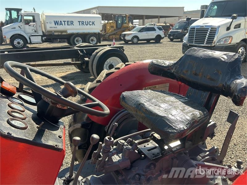 Massey Ferguson 2WD Utility Tractor Kleintraktoren