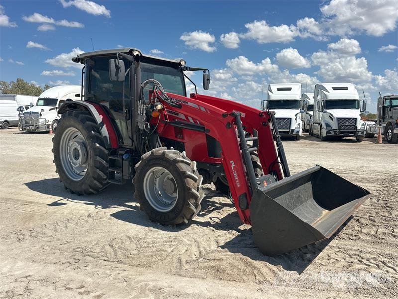 Massey Ferguson 5711 4WD Tractor Traktorer