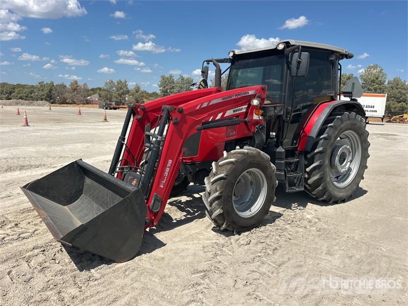 Massey Ferguson 5711 4WD Tractor Traktorer
