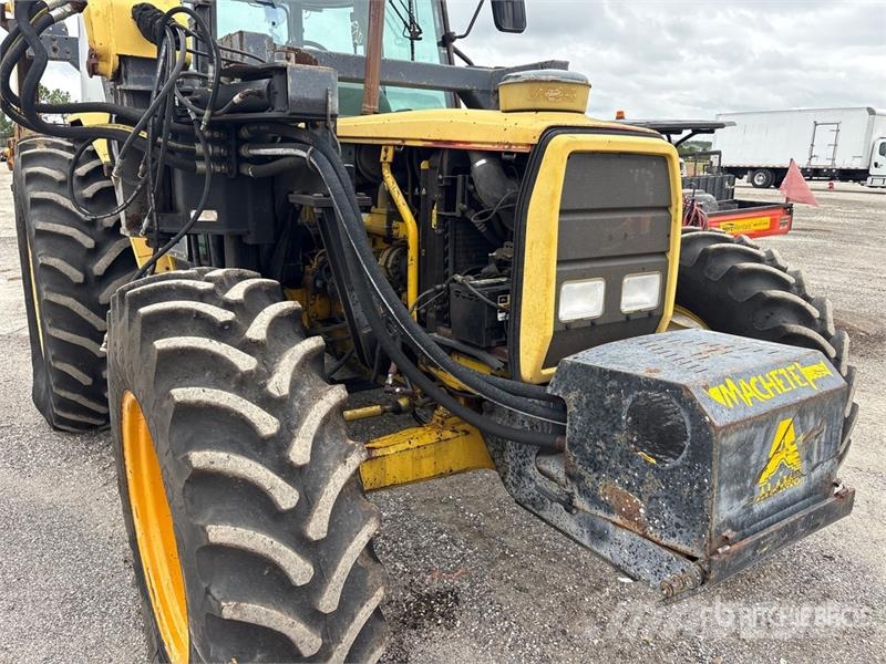 Massey Ferguson 6170 4WD Tractor Traktoren