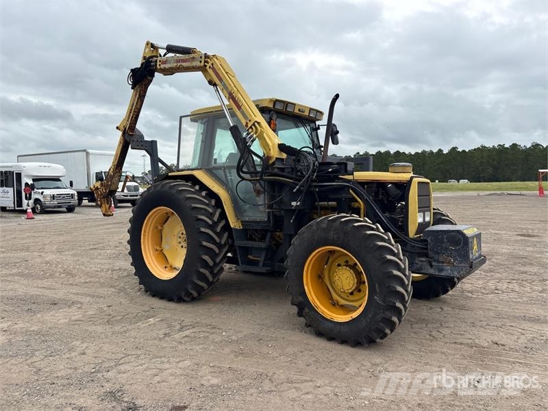 Massey Ferguson 6170 4WD Tractor Traktoren