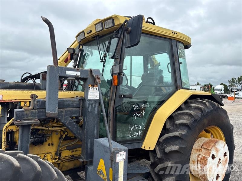 Massey Ferguson 6170 4WD Tractor Traktoren