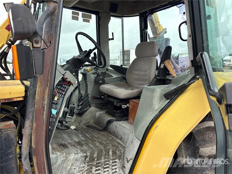 Massey Ferguson 6170 4WD Tractor Traktoren