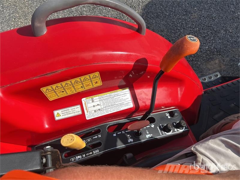 Massey Ferguson MF2850MH 4WD Utility Tractor コンパクトトラクター
