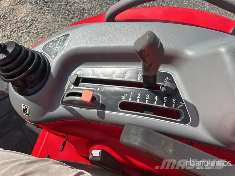 Massey Ferguson MF2850MH 4WD Utility Tractor コンパクトトラクター