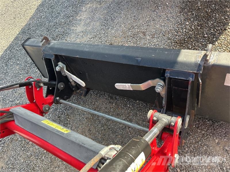 Massey Ferguson MF2850MH 4WD Utility Tractor コンパクトトラクター