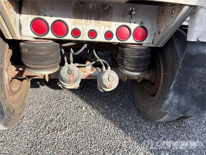 Mate 32 ft Tri/A Aluminum Frameless End Dump Trailer Tipper trailers