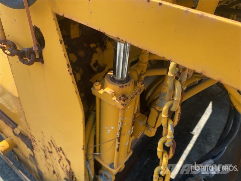 Mauldin 690F Track Asphalt Paver 瀝青攤舖機/鋪路機