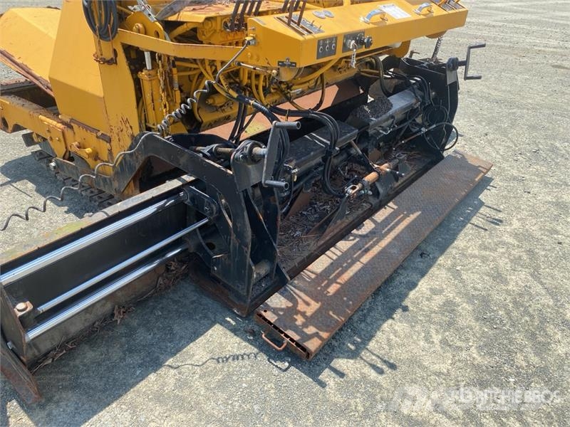 Mauldin 690F Track Asphalt Paver 瀝青攤舖機/鋪路機