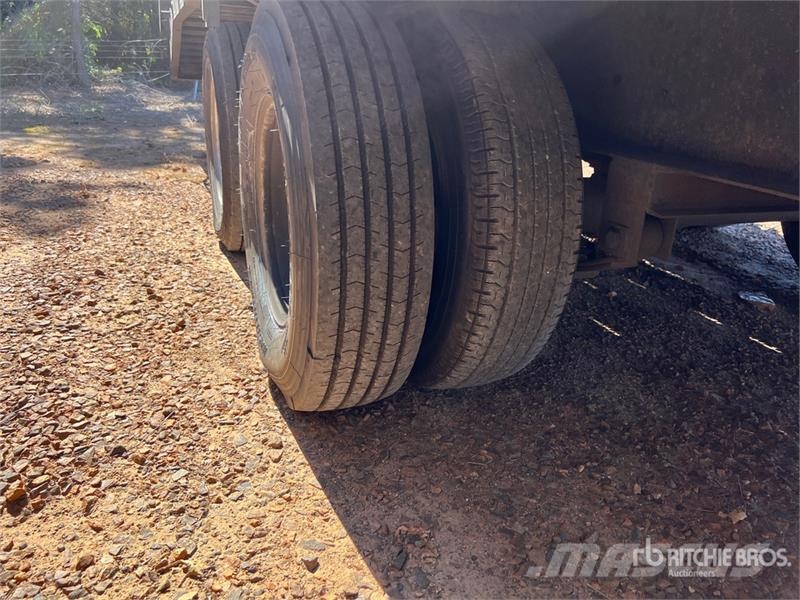 Maxbuilt 20000 lb 30 ft T/A Equipment Trailer Reboques de transporte Auto