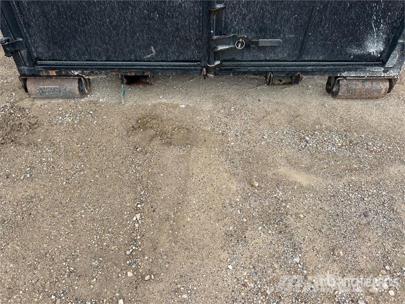 Maxx-D 14 ft 9 in . Roll-Off Container Recipientes especiais