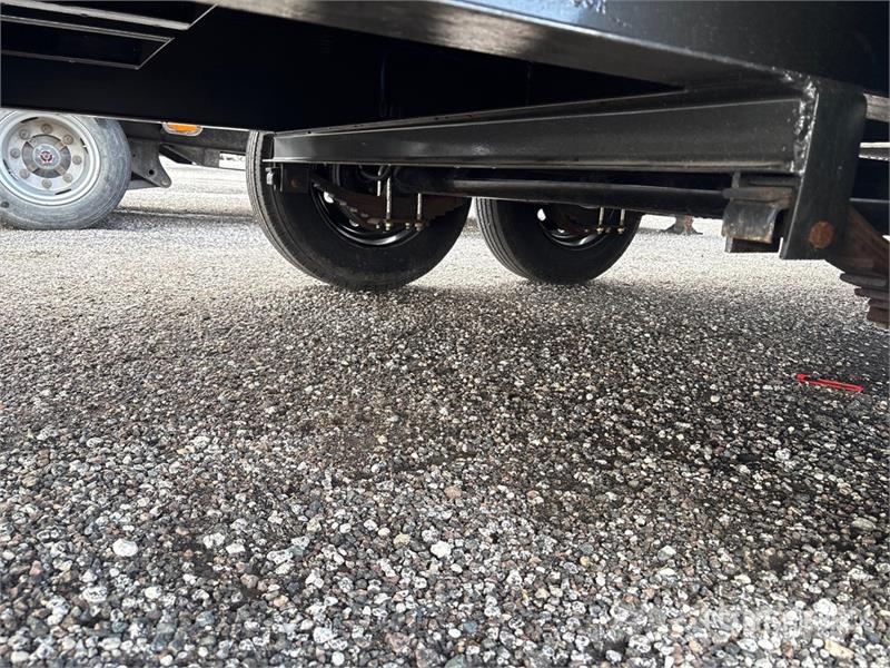  MaxxD 40 ft T/A Equipment Trailer Rimorchio per il trasporto di veicoli