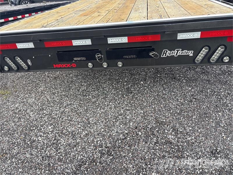  MaxxD 40 ft T/A Equipment Trailer Rimorchio per il trasporto di veicoli