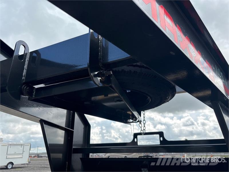  MaxxD 40 ft T/A Equipment Trailer Rimorchio per il trasporto di veicoli