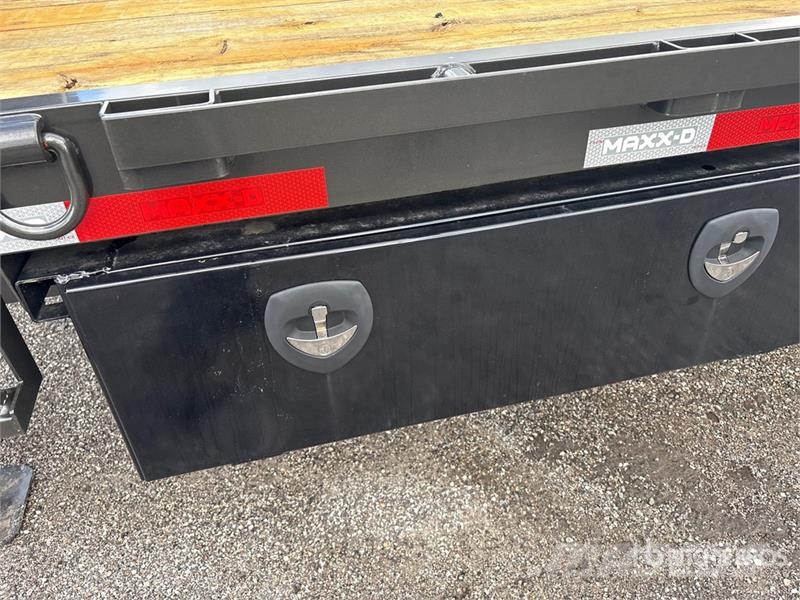  MaxxD 40 ft T/A Equipment Trailer Rimorchio per il trasporto di veicoli
