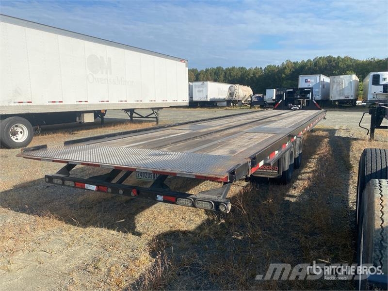  MaxxD RD102 40 ft T/A Gooseneck Equipment Trailer Vehicle transport trailers