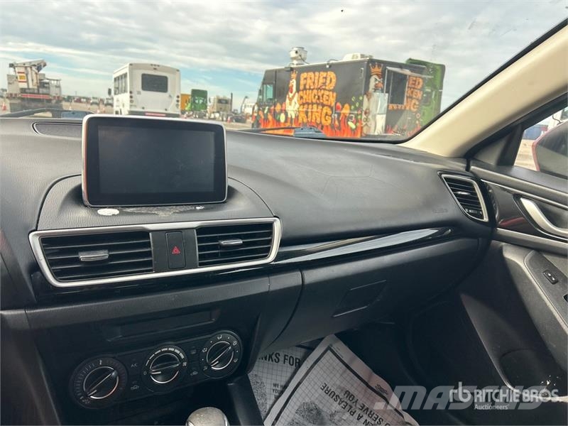 Mazda 3 Automobile 汽车