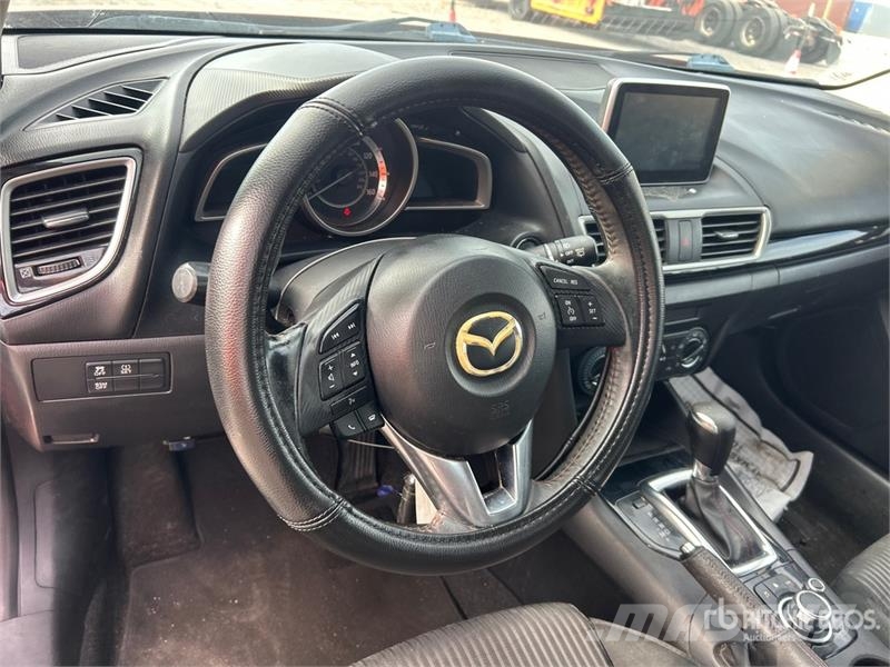 Mazda 3 Automobile 汽车