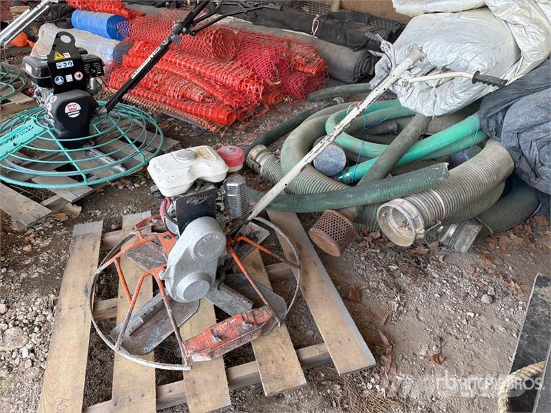 MBW INC TROWEL Power Trowel Skje