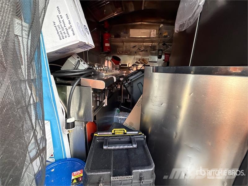  McGruber 12 ft T/A Food Concession Trailer Citas piekabes