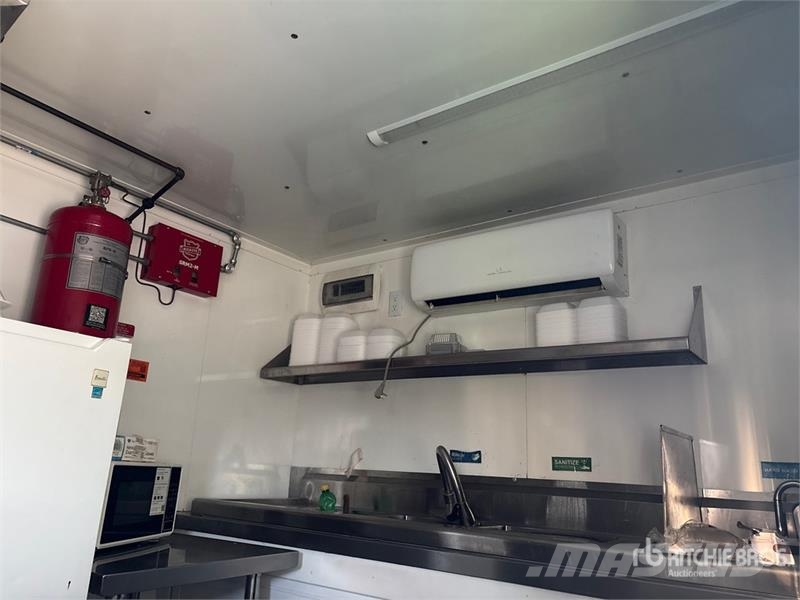 McGruber 14 ft T/A Food Concession Trailer 기타 트레일러