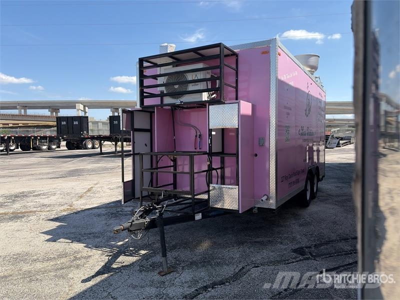 McGuber 15 ft 8 in T/A Food Concession Trailer 기타 트레일러