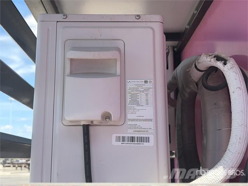 McGuber 15 ft 8 in T/A Food Concession Trailer 기타 트레일러