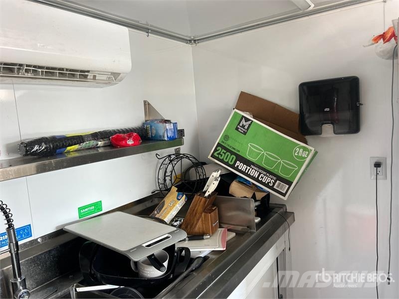  McGuber 16 ft T/A Food Concession Trailer 其他拖車