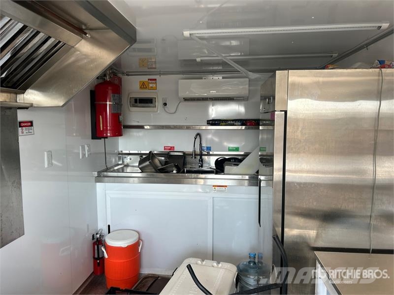  McGuber 16 ft T/A Food Concession Trailer 其他拖車