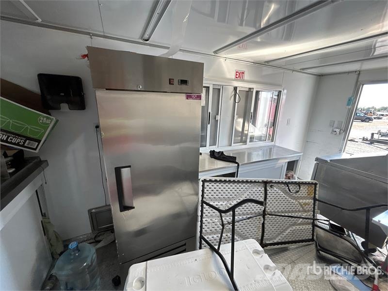  McGuber 16 ft T/A Food Concession Trailer 其他拖車